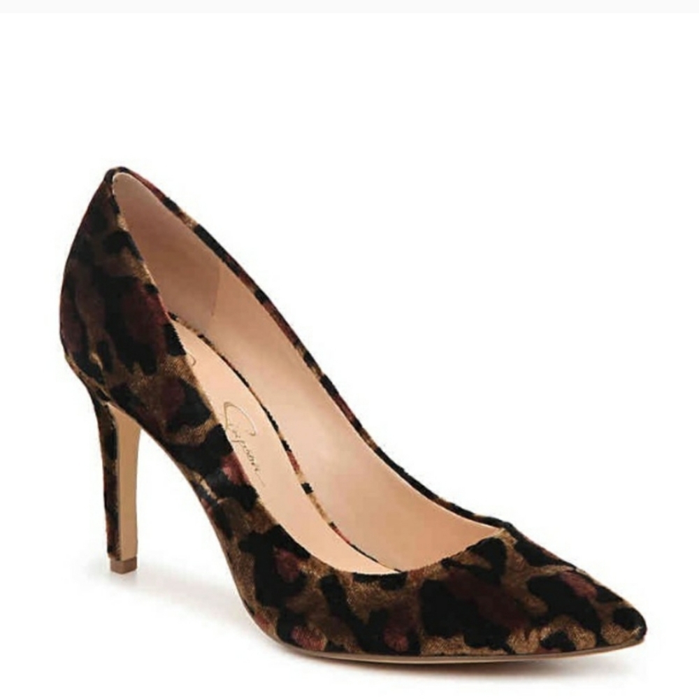 Jessica Simpson Levin velvet leopard pumps
